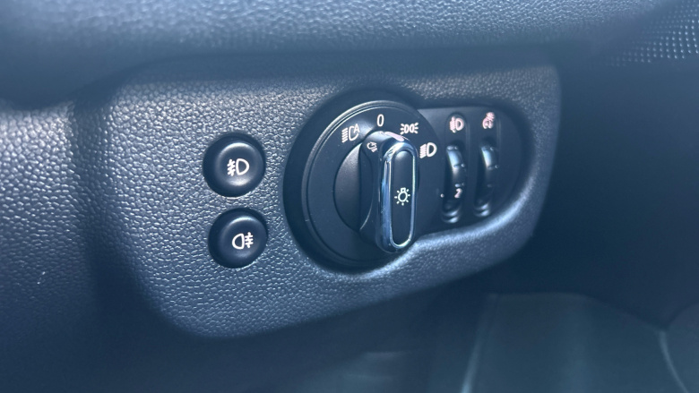 MINI Clubman 1.5 Cooper Classic 6dr Petrol Estate